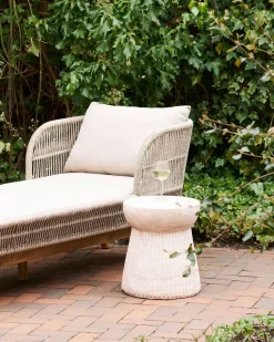 Bonn sidebord m/rillet struktur