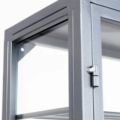 Suri vinreol/ vitrine